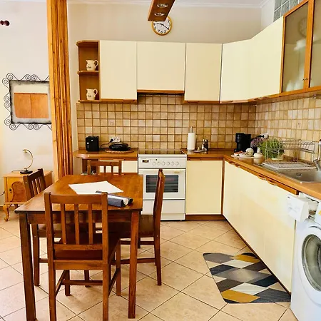 Oasis Apartment